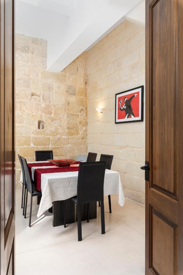 Traditional & Modern Maltese Townhouse - Rooftop Terrace And Sea Views, Close To Birgu Waterfront Cospicua 외부 사진