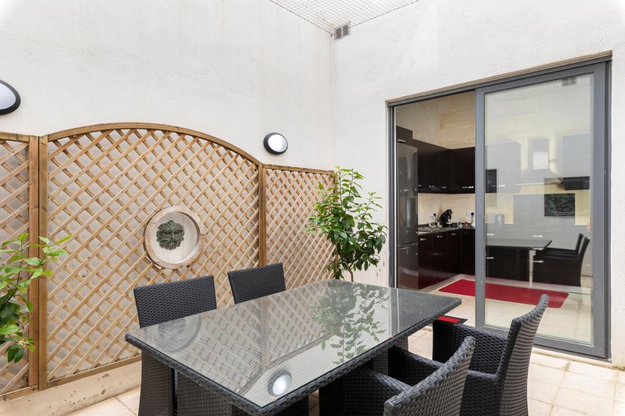 Traditional & Modern Maltese Townhouse - Rooftop Terrace And Sea Views, Close To Birgu Waterfront Cospicua 외부 사진