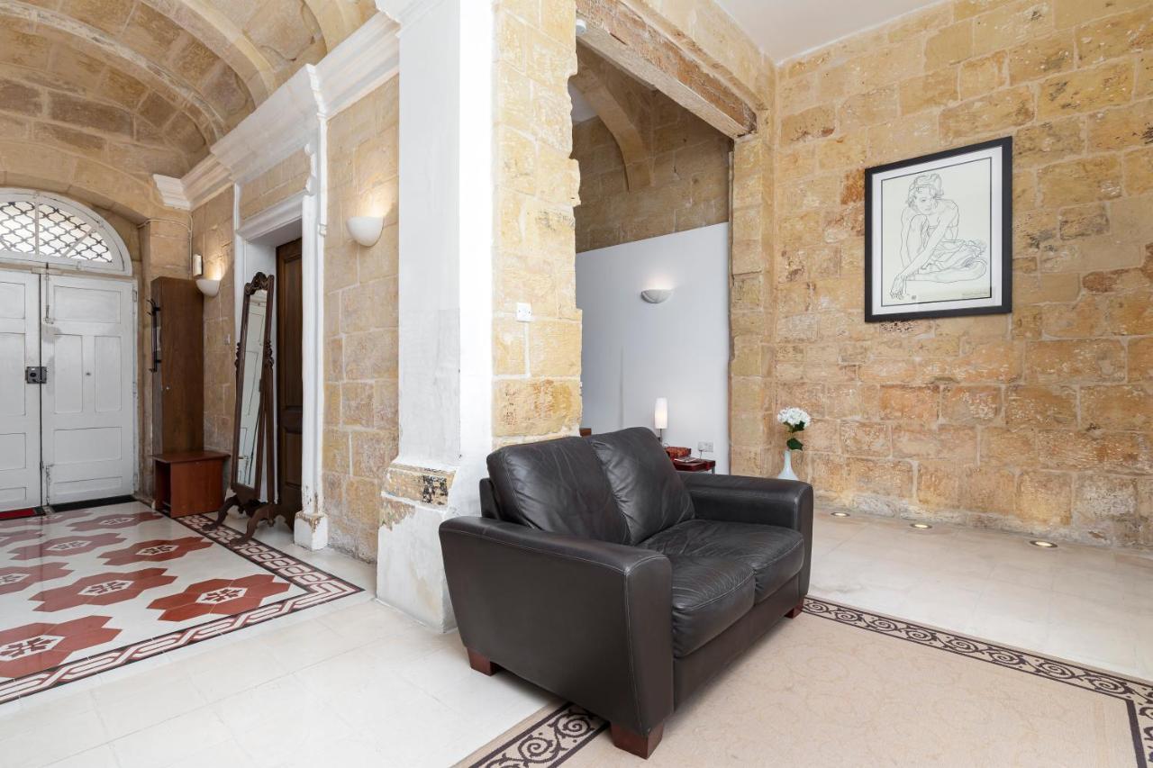 Traditional & Modern Maltese Townhouse - Rooftop Terrace And Sea Views, Close To Birgu Waterfront Cospicua 외부 사진