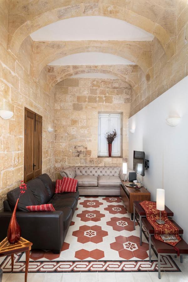 Traditional & Modern Maltese Townhouse - Rooftop Terrace And Sea Views, Close To Birgu Waterfront Cospicua 외부 사진