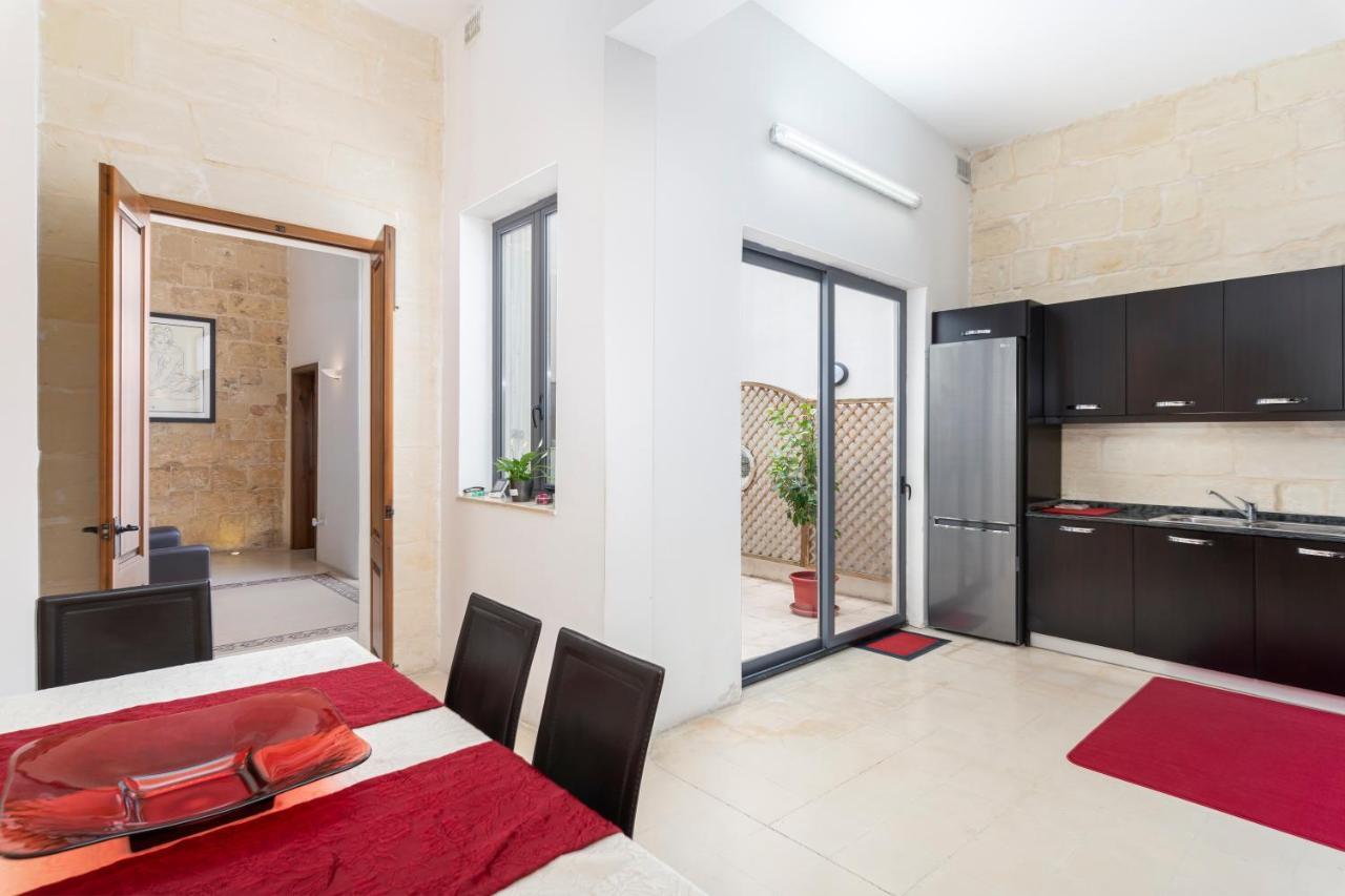 Traditional & Modern Maltese Townhouse - Rooftop Terrace And Sea Views, Close To Birgu Waterfront Cospicua 외부 사진